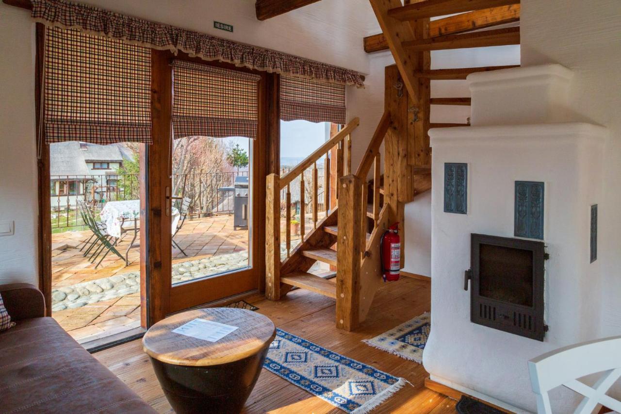 Casele Cu Stuf B&B Haus Ulrike Salicea Екстер'єр фото