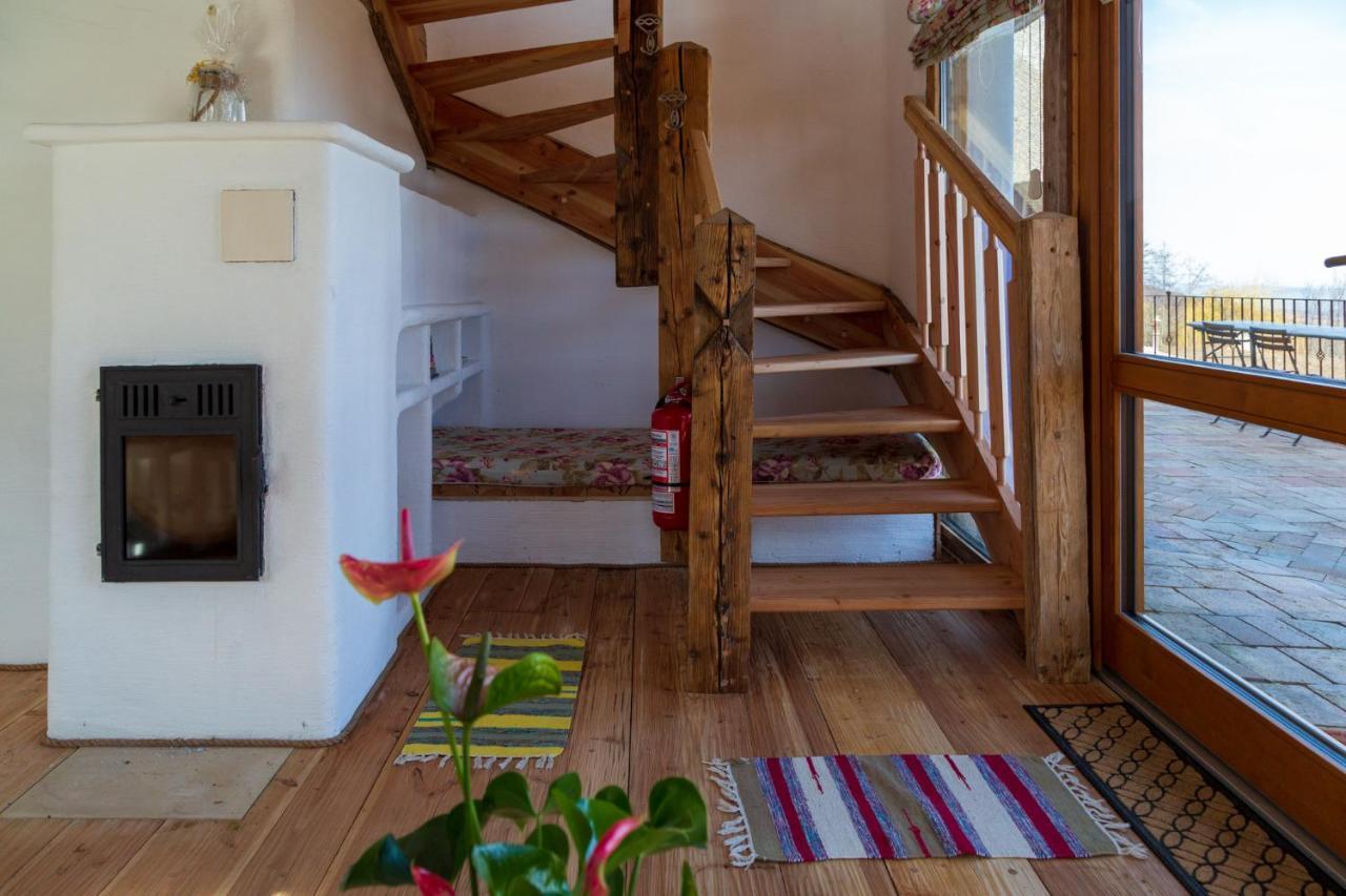 Casele Cu Stuf B&B Haus Ulrike Salicea Екстер'єр фото